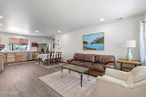 320 Baker St, Hawthorne, NV 89415 photo 13