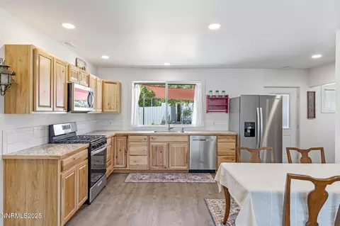 320 Baker St, Hawthorne, NV 89415 photo 6