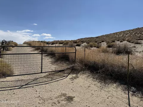 2595 Revere St, Silver Springs, NV 89429