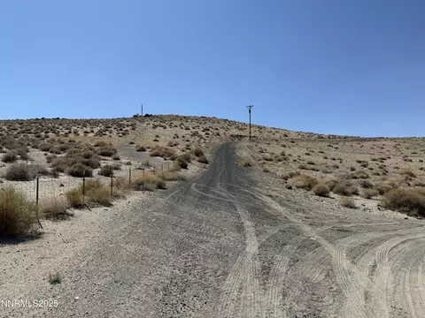 2530 Revere St, Silver Springs, NV 89429
