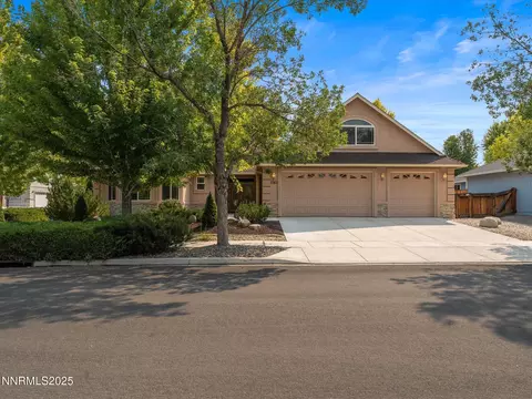 1383 Macenna Ln, Gardnerville, NV 89410