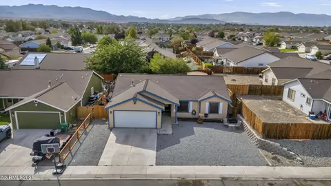 572 Spur Way, Fernley, NV 89408