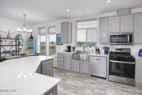 Kitchen - 5944 Dillon Rd, Fallon, NV 89406 photo 1 of 2