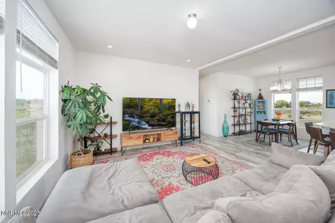 Living - 5944 Dillon Rd, Fallon, NV 89406 photo 2 of 3