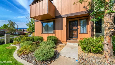 1515 Foster Dr, Reno, NV 89509