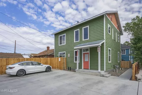446 Roberts St, Reno, NV 89502