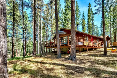 555 Pleasant Valley Rd, Markleeville, CA 96120