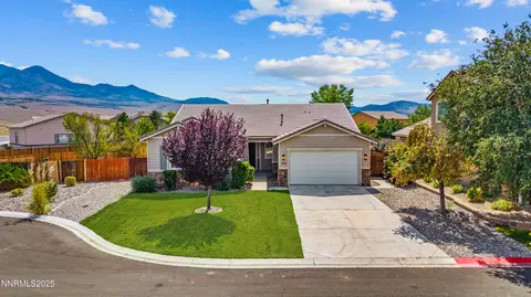 831 Ballybunion Dr, Dayton, NV 89403