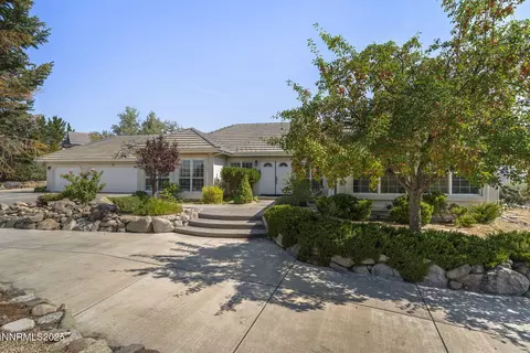 20 Carneros Dr, Sparks, NV 89441