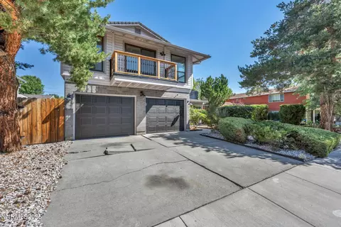 1785 Stardust St, Reno, NV 89503