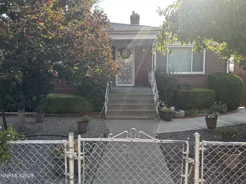 626 5th St, Sparks, NV 89431