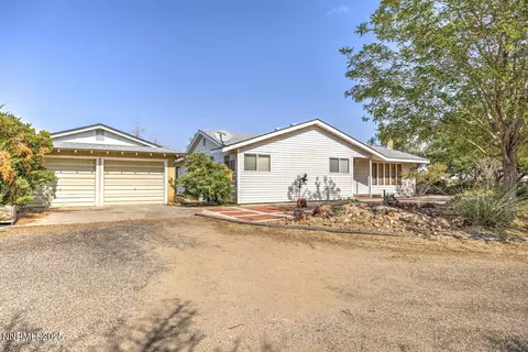 Exterior - 2700 Lone Tree Rd, Fallon, NV 89406 photo 1 of 2