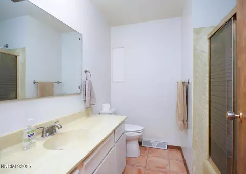 Bath - 2700 Lone Tree Rd, Fallon, NV 89406 photo 3 of 3