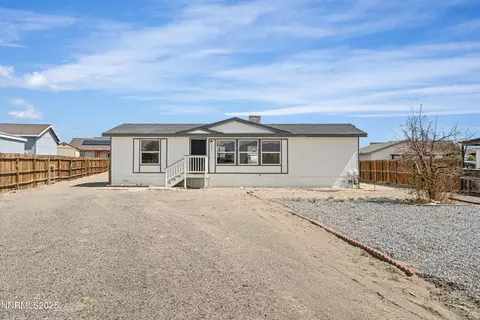 863 Jennys Ln, Fernley, NV 89408