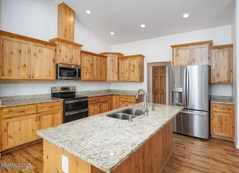 Kitchen - 6126 Cow Canyon Dr, Fallon, NV 89406 photo 1 of 2