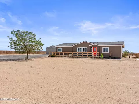 1155 E Spruce Ave, Silver Springs, NV 89429