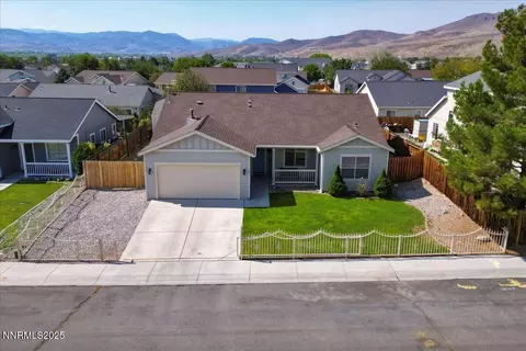 123 Knickerbocker Cir, Dayton, NV 89403
