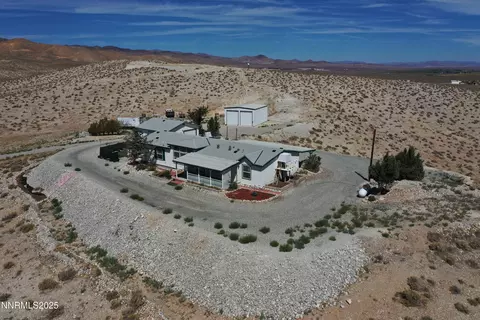 16 Ludington Dr, Yerington, NV 89447