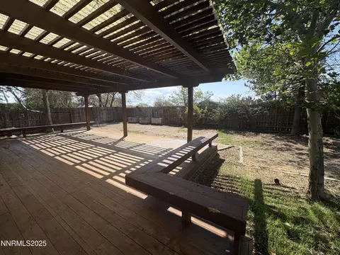 Exterior - 6270 W Chinook Ct, Sun Valley, NV 89433 photo 3 of 4
