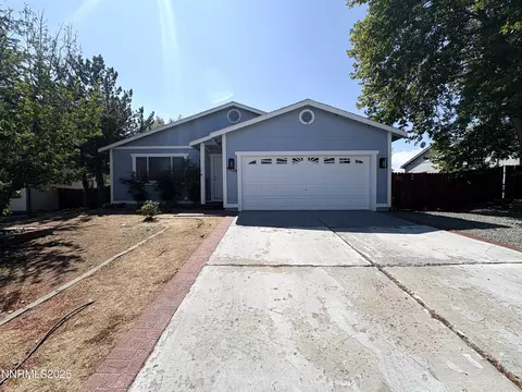 6270 W Chinook Ct, Sun Valley, NV 89433