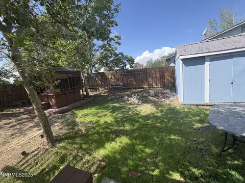 Exterior - 6270 W Chinook Ct, Sun Valley, NV 89433 photo 4 of 4