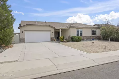 150 Snake River Way, Dayton, NV 89403