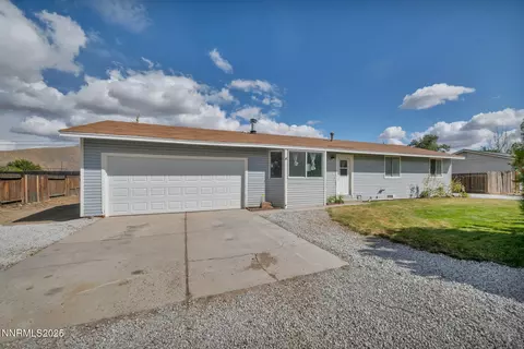 17475 Egret Ln, Reno, NV 89508