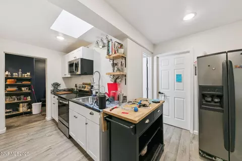 Kitchen - 440 E 7th St, Reno, NV 89512 photo 2 of 3