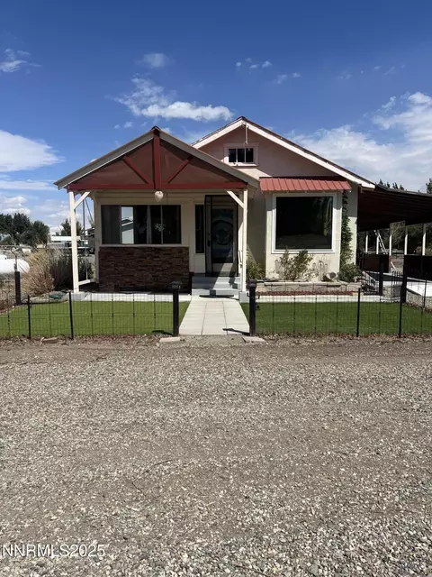 16 Tucker Ln, Yerington, NV 89447