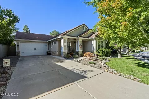 10245 Coyote Creek Dr, Reno, NV 89521