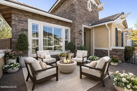 2220 Arpagos Ln, Reno, NV 89521