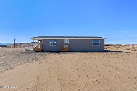 7575 Remington Rd, Silver Springs, NV 89429