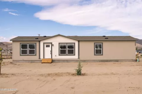 7565 Springfield Rd, Silver Springs, NV 89429