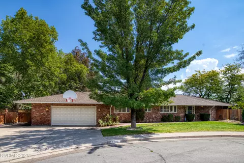 2350 Barnes Cir, Reno, NV 89509