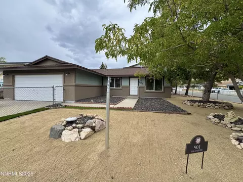 901 Rolando Way, Carson City, NV 89701