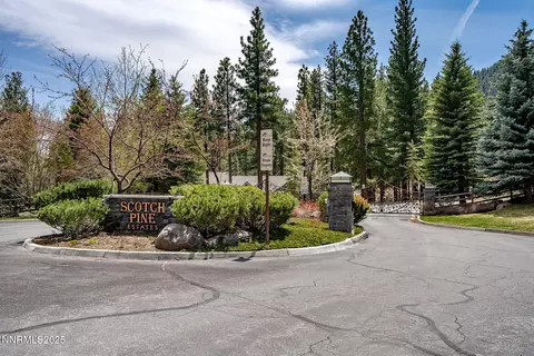 293 E Jeffrey Pine Rd, Reno, NV 89511
