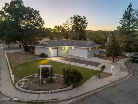 120 E Lenwood Dr, Sparks, NV 89431