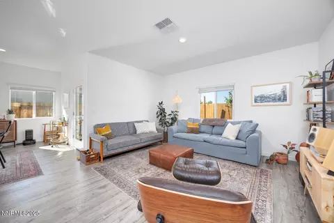 Living - 654 Sycamore Dr, Fallon, NV 89406 photo 1 of 2