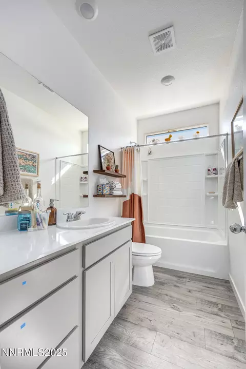 Bath - 654 Sycamore Dr, Fallon, NV 89406 photo 1 of 1
