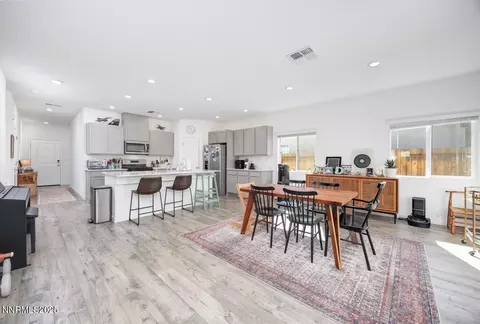Entry Way - 654 Sycamore Dr, Fallon, NV 89406 photo 1 of 1