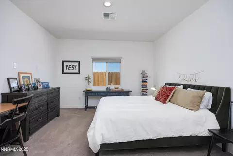 Bedroom - 654 Sycamore Dr, Fallon, NV 89406 photo 4 of 6