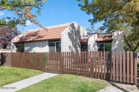 1002 Baywood Dr #A, Sparks, NV 89434