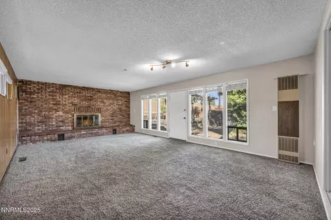 Living - 3235 Bryan St, Reno, NV 89503 photo 9 of 13