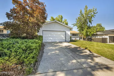 Exterior - 3235 Bryan St, Reno, NV 89503 photo 2 of 7
