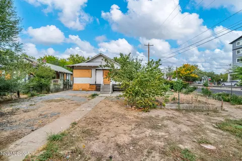 Exterior - 344 E 7th St, Reno, NV 89512 photo 12 of 18
