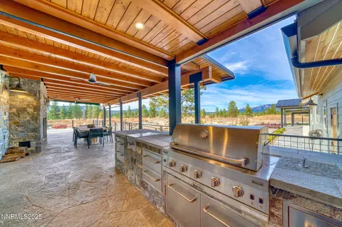 Exterior - 6200 Westside Rd, Calpine, CA 96124 photo 9 of 40