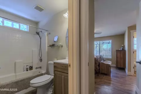 Bath - 4190 Bottom Rd, Fallon, NV 89406 photo 2 of 4