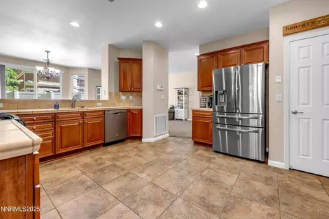 1811 Stetson Dr, Reno, NV 89521 photo 9