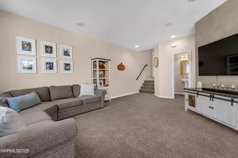 1811 Stetson Dr, Reno, NV 89521 photo 5