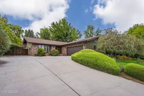 2240 W Plumb Ln, Reno, NV 89509
